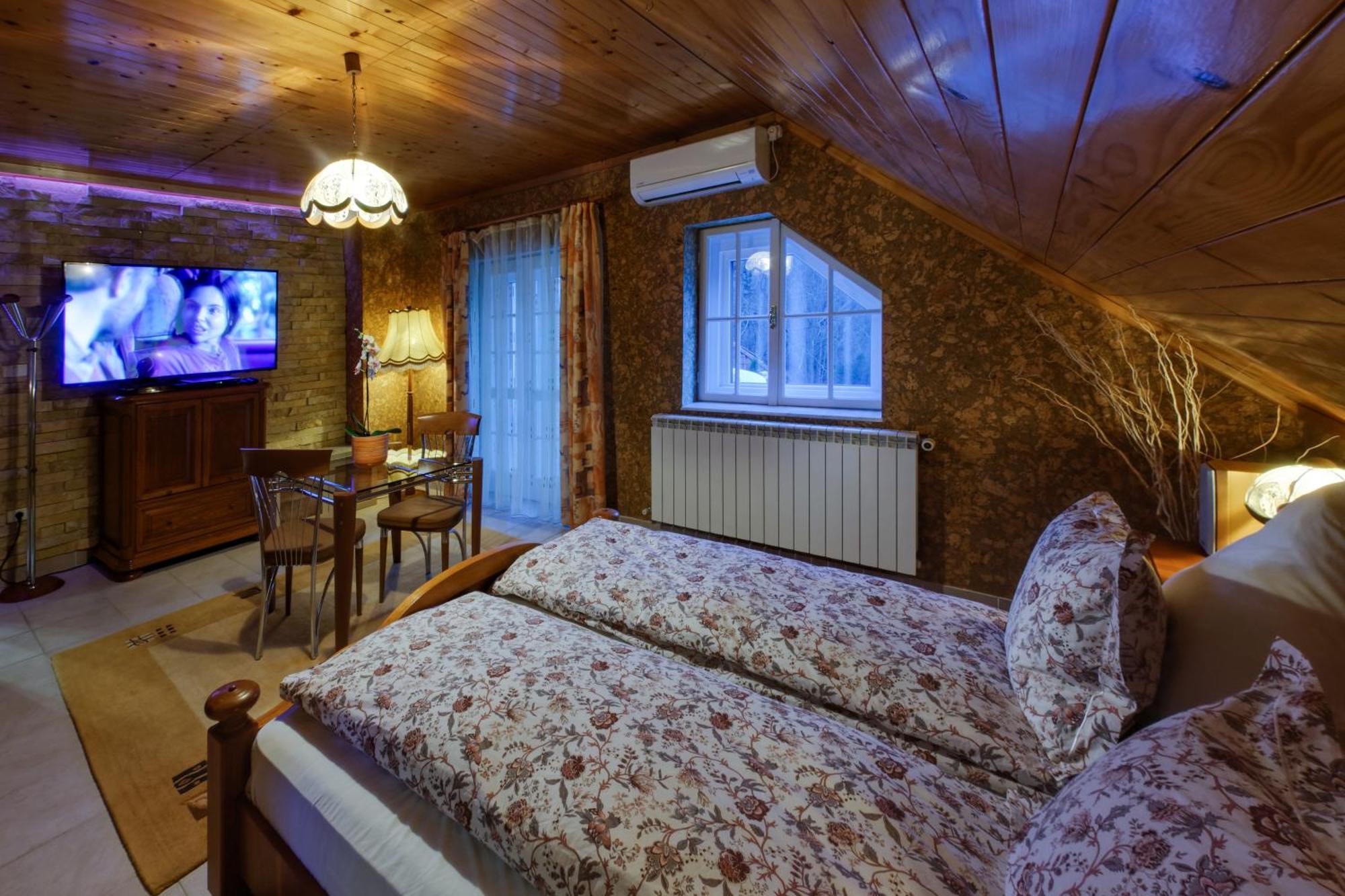 Boutique Hotel Forest Retreat (Adults Only) Buşteni Exteriör bild