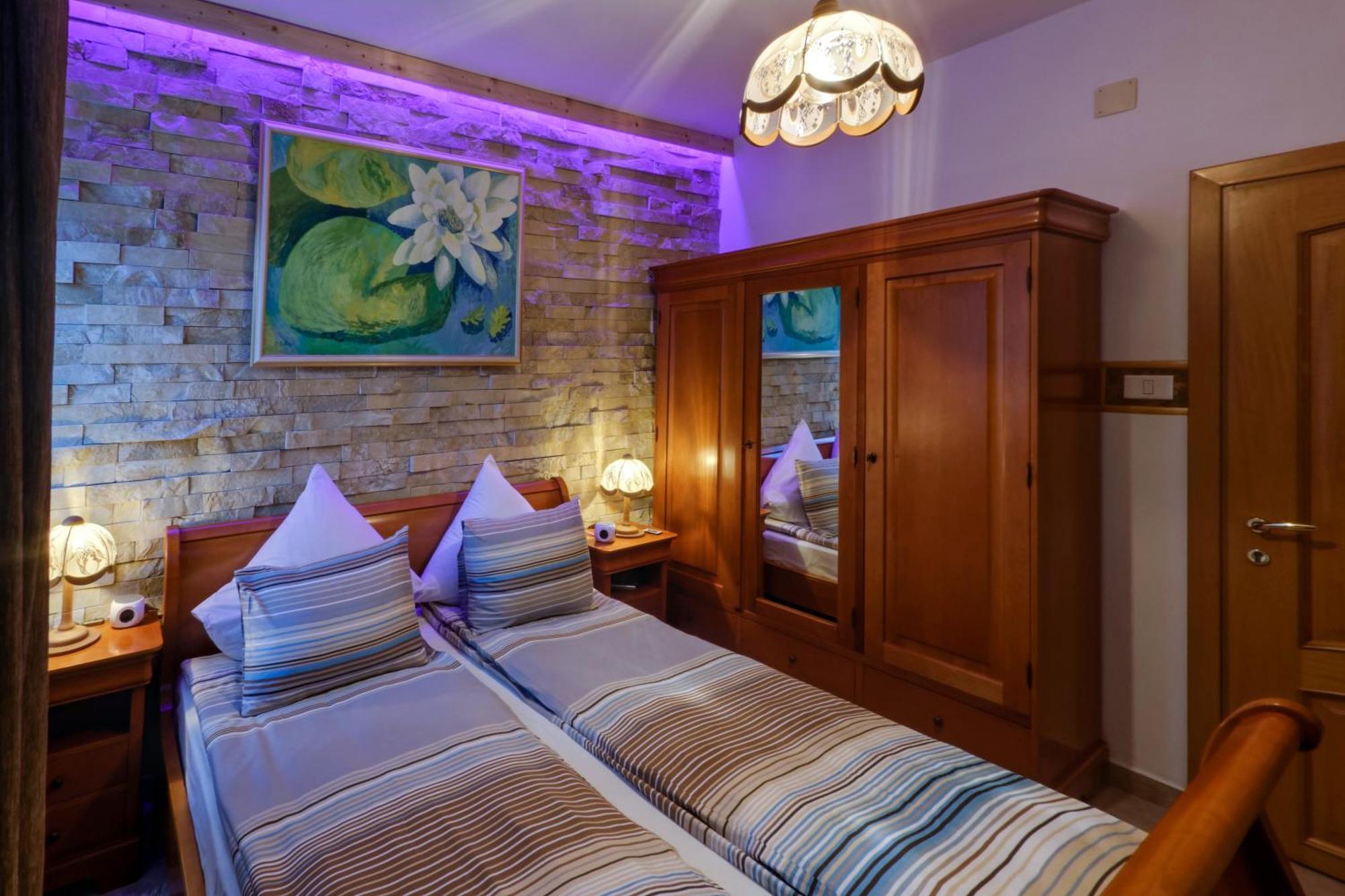 Boutique Hotel Forest Retreat (Adults Only) Buşteni Exteriör bild